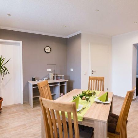 Ferienwohnung Ulrike Блискастел Екстериор снимка