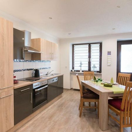 Ferienwohnung Ulrike Блискастел Екстериор снимка
